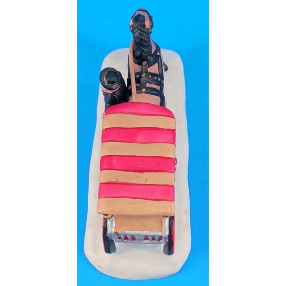 Christmas Valley Collectible Traveling Medicine Show Figurine w Box VTG Holiday - Picture 6 of 16